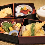 Nihon Ryouri Akaishi - 市松弁当