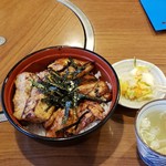 とゝや - サービス丼