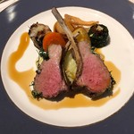 ル・プランタン - ロゼ焼きした骨付き子羊のロースト