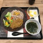 大戸屋ごはん処 - 夏盛りドライカレー。
      美味し。