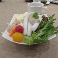 フレグラント - サラダはサラダバーから自由に選ぶ
