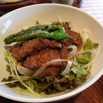 洋食勝井 - 柔らかくて美味しいお肉です