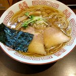 ラーメン ますだや - 醤油ラーメン700円