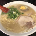 長浜ラーメンとん吉 - らーめん♪