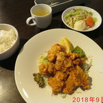 cafe & dining Azalea - 唐揚げランチ　\800