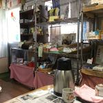 すずめ庵 - 店内の様子なのです。