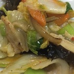 東亜食堂 - 定食の肉野菜炒めあっぷ