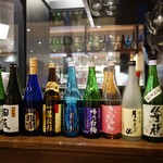Nihonshu Ba- Kakuuchi - （2018/7月）空き瓶ディスプレイ