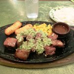 サイゼリヤ - 角切りカットステーキ