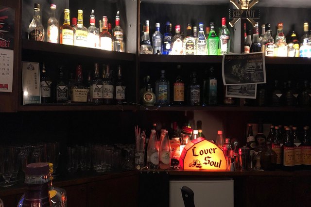ミュージックバー ラヴァーソウル（喜多方） &ndash; ライブとカクテルで夜を楽しむ
