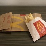 McDonald's  - フライドポテト Sサイズ(1.70＄)