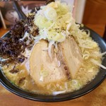 川出拉麺店 - で〜やまラーメン 麺大盛 ネギトッピング