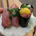 飛騨 こって牛 - お得な三種盛り
                                    ･竹炭塩  ･しょうが醤油  ･軍艦