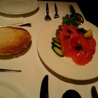 スンガリー 新宿東口本店 - サラダ 作る前