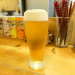 たこ焼き みはし屋 - ビールもいい注ぎ方