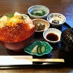 日本料理　　銀扇 - 特注びっくり海鮮丼