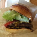 ビトウィーン ザ ブレッド - 