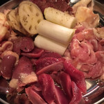 ホルモン豚金 - 鶏ホルモン盛り合わせ　