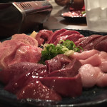 ホルモン豚金 - 豚ホルモンおまかせ盛 塩 2人前