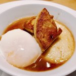 ラ キュイジーヌ ド カワムラ - フォアグラのソテーに温泉卵 山芋のクレープにマデラワインのソース様