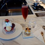 ピエール・エルメ・パリ - 注文の品揃いました（２階）