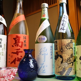 開けたての香りを感じる、こだわりの日本酒を愉しんで…。