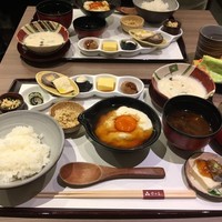 ゆば料理 東山ゆう豆 - ＊ 卵黄醤油漬けと汲み上げゆばが人気のランチ『ゆう豆御膳』　2,000円