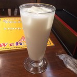 アジアンダイニング＆バー マチャプチャレ - 日替わりランチ税込780円マンゴーラッシー