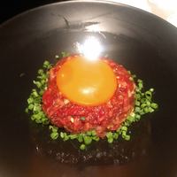 焼肉ホルモン 稲田 - ユッケ