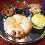 タンドールバル カマルプール - カマルランチ ※カレーはブラックペッパーチキン、オクラとマッシュルーム