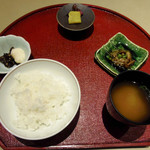 厨翠山   - ご飯　味噌汁　小鉢　一品