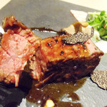 厨翠山   - 北みらい牛炭火焼きと
      
      美瑛豚スペアリブ椎茸醤油の照り焼き