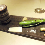 厨翠山   - 蟹　蟹味噌とそら豆の茶碗蒸し　空豆炭火焼　海老のふらん　北海島海老添え　ぺこりーのちーず(三、万葉の詩塩)