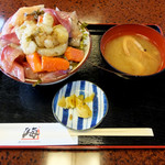 海 - 鳴り石丼（ごはん大盛り）1650円