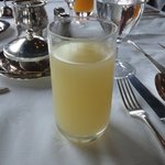 ザ・フジヤ - グレープフルーツジュースでスッキリ！