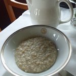 ザ・フジヤ - これがオートミールです！暖かいミルクと共にｗ