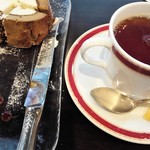 ライオンズ オーナーズレストラン - セットの紅茶250円