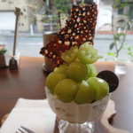 シャインマスカットパフェ