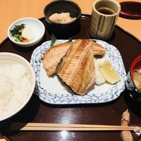 伊豆の旬 やんも 丸の内店 - 