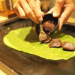 路地裏もんじゃ こぼれや - "宇治抹茶のあんこ巻き"