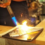 路地裏もんじゃ こぼれや - "トロ鯖の炙り"