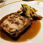 兎肉と茸の温かいテリーヌ