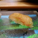 寿司茶屋 すし活 - 鯛の昆布締め