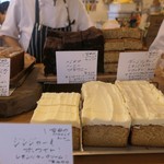 サンデーベイクショップ - 焼き子陳列