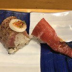 寿司処 やまざき - 大トロ。半分は炙りで、もう半分は生でいただきます。どちらも美味しくいただきました（╹◡╹）