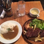東京ブッチャーズ - 肉屋のステーキプレート（ライス大盛）＋カレーがけ