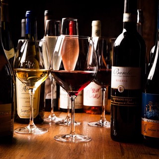 Over 60 types of wines selected by sommeliers.