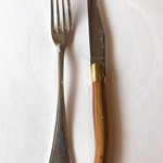 レストラン・モリエール - お肉のナイフとフォーク