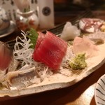 天史朗鮨 - お刺身盛合せ（小田原産の地魚が沢山）