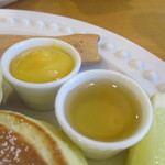 自家製レモンクリームとシロップ